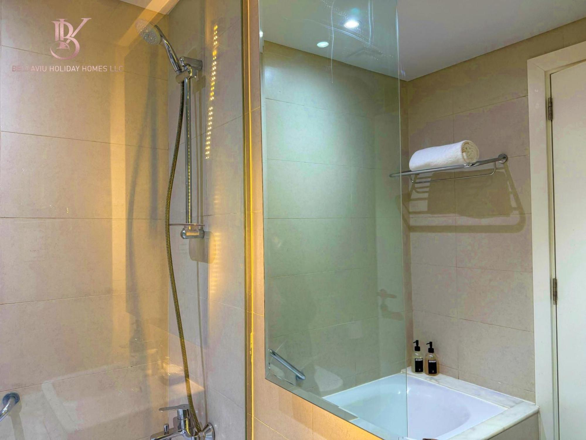 Canal-view Business Bay Apartment Dubai