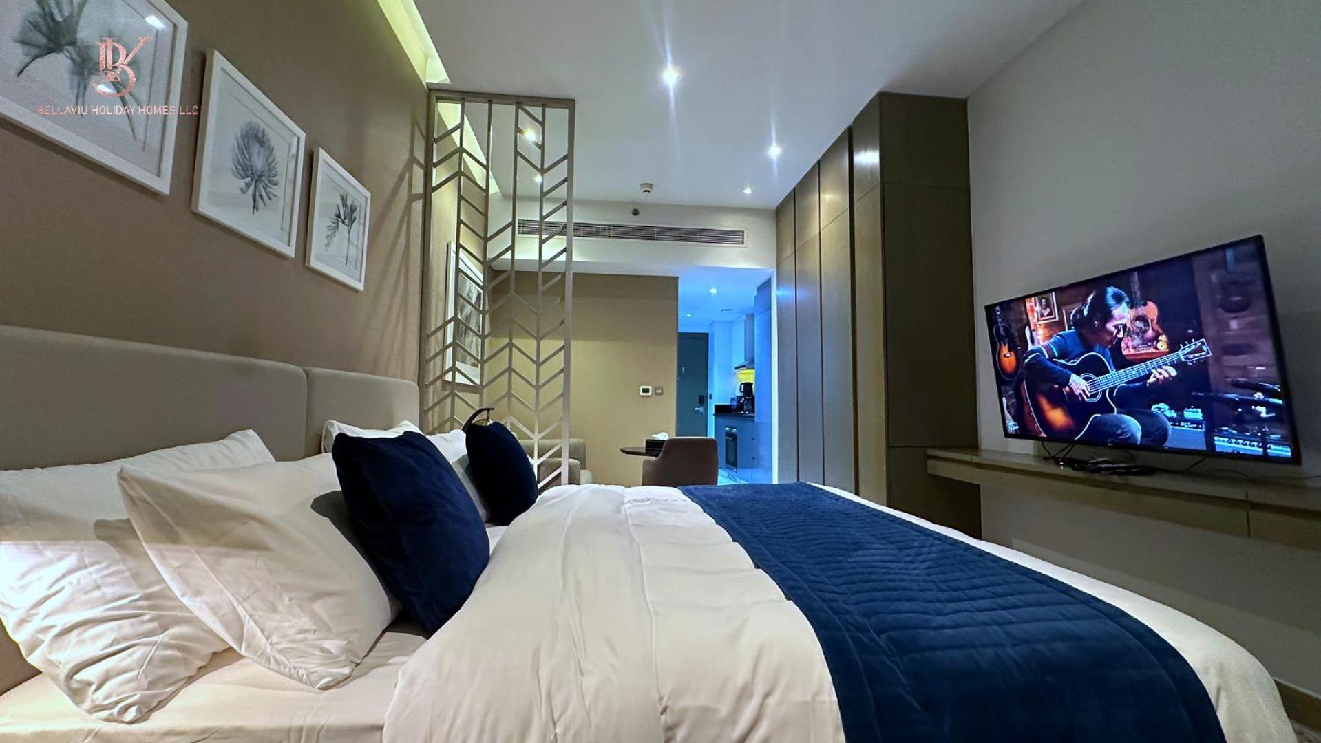 Canal-view Business Bay Apartment Dubai